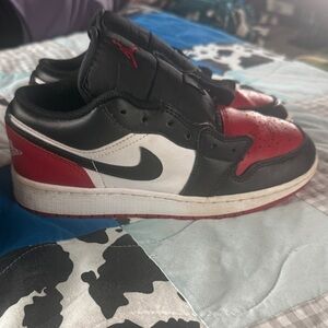Nike Kids Black, White, and Red Sneakers